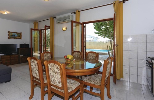 Kastel Novi House | Beach front home in Kastel Novi