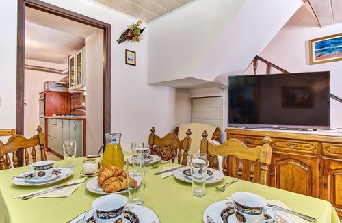 Cove Murtar House | Beach front home in Mali Losinj with WiFi