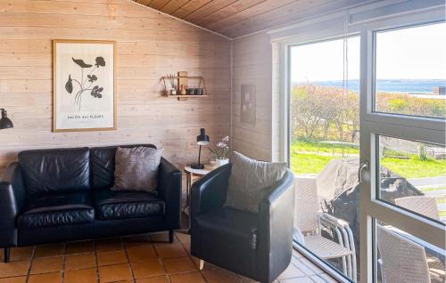 Skødshoved Strand House | Beach Front Home In Knebel With Sauna