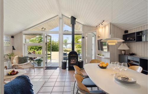 Mesinge House | Beach Front Home In Mesinge With Wifi