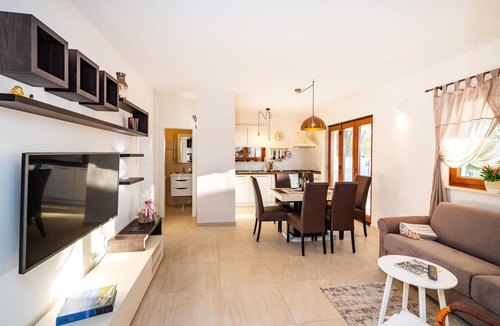 Novigrad House | Beach front home in Novigrad