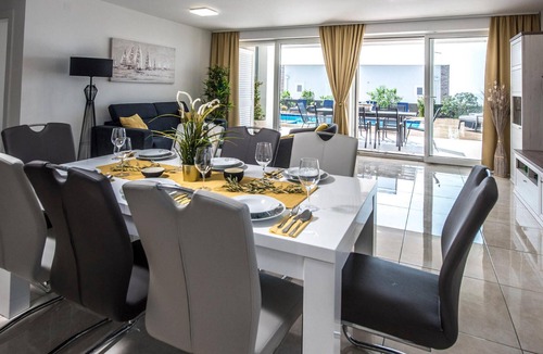 Kolanjski Gajac House | Beach front home in Novalja