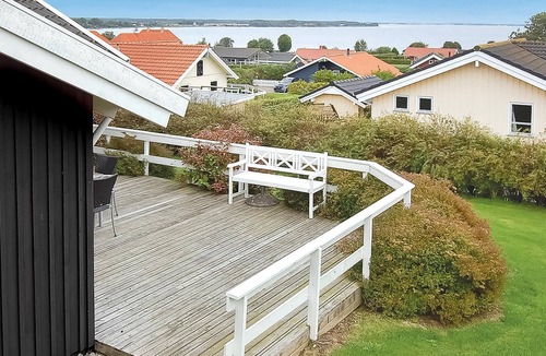 Grønninghoved Strand House | Beach front home in Sjølund with sauna