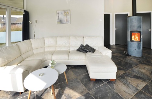 Skovmose House | Beach front home in Sydals with WiFi