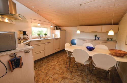 Vollerup House | Beach front home in Sydals with house sea view