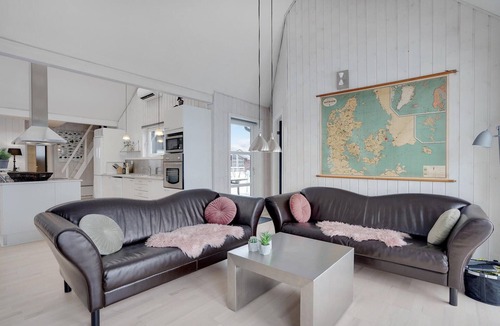 Skaven Strand House | Beach front home in Tarm with sauna