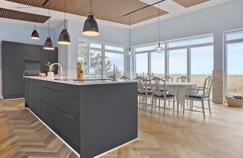 Oddesund Syd House | Beach front home in Thyholm with sauna