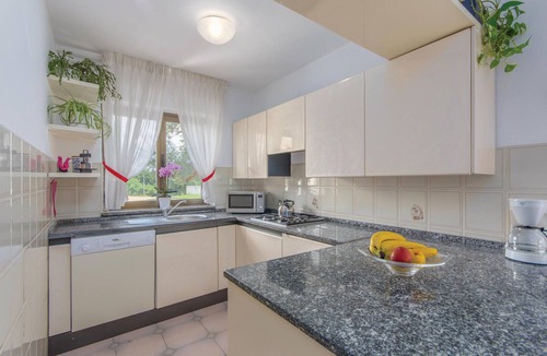 Seget House | Beach front home in Umag