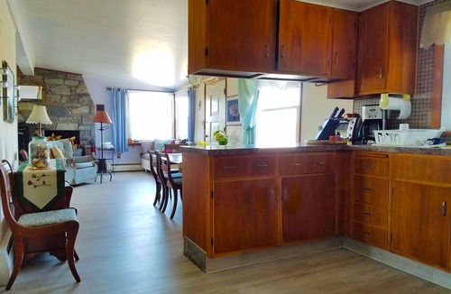 Tiverton House | Beach Front Home on Fogland Point with Panoramic Views