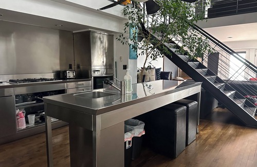 Milford House | Beach Front Luxury Property