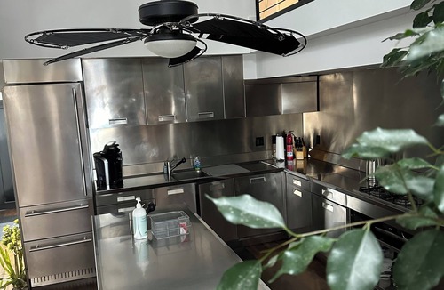 Milford House | Beach Front Luxury Property