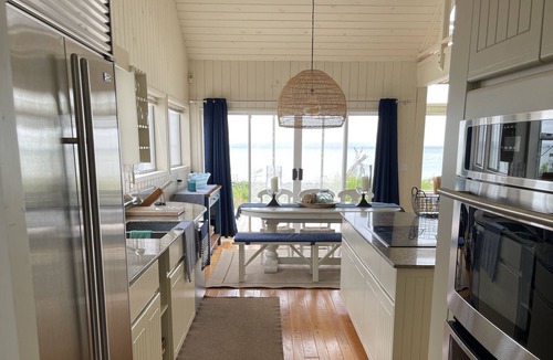 Point Roberts House | Beach Front Maple Beach Home