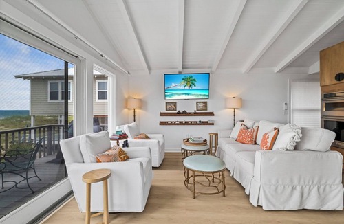 Ocean Cay House | Beach Front Million Dollar Views I Luxury Cottage I Beautiful Design