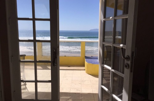 La Joya Villa | Beach front Villa w/4 bdrm. & 5 Bathrooms. Steps to beach