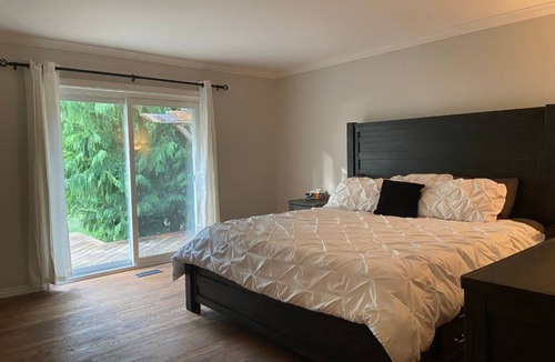 Plympton-Wyoming House | Beach Front Oasis