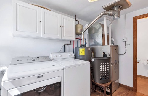 Park Point House | BEACH FRONT, PARK POINT, RARE FIND