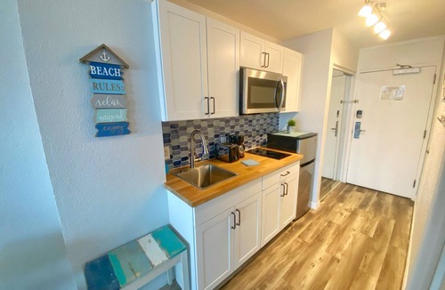 Lenox Park Condo | Beach Front Studios in Daytona Beach