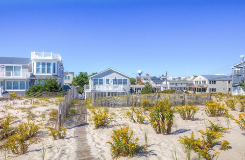 Beach Haven Terrace House | Beach Front!