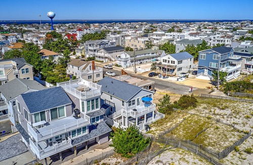 Beach Haven Terrace House | Beach Front!