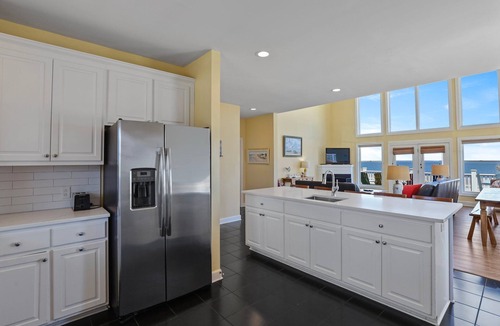 Beachwalk House | BEACH FRONT! Steps from the Beach - Fantastic Views