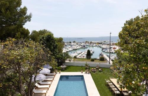 Cap-d'Antibes Villa | Beach front Villa Cap D'Antibes