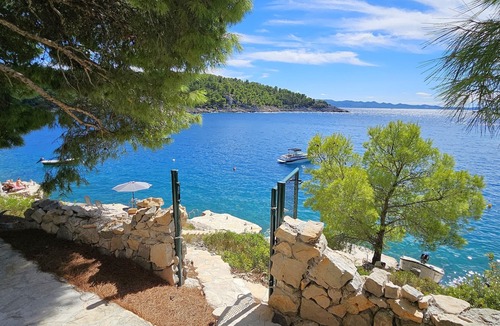 Cove Osibova (Milna) Villa | Beach Front Villa, Private Garden, In Quiet Bay, With Boat Mooring