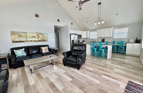 Port Bolivar House | BEACH FRONT with panoramic views of the Gulf Coast.