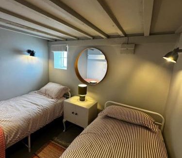 Netley House | Beach Front Watch House, Lepe