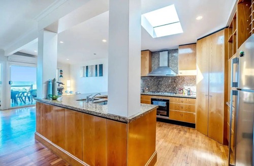 Mermaid Beach House | BEACH FRONT - YES PLEASE.