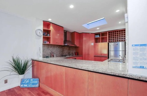 Mermaid Beach House | BEACH FRONT - YES PLEASE.