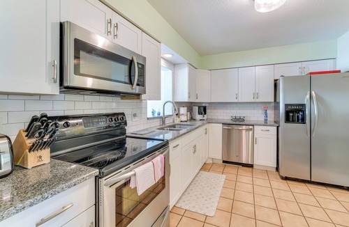 Bradenton Cottage | Beach Gear Provided! Omas House in Bradenton!
