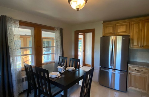 Gloucester House | Beach Gem overlooking Stage Fort Park, Tablet Rock & Cressy's Beach!n