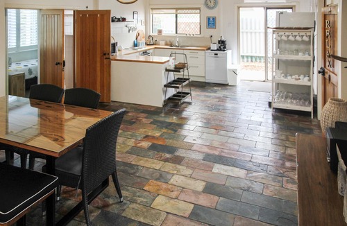 Aldinga Beach Cottage | .Beach getaway, pet friendly, coastal vibe