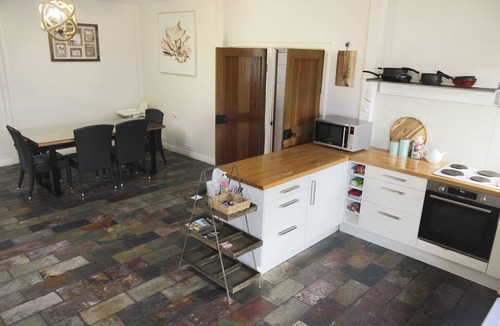 Aldinga Beach Cottage | .Beach getaway, pet friendly, coastal vibe
