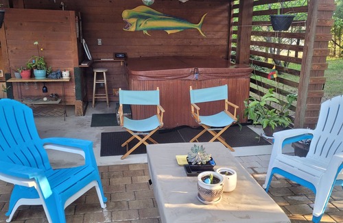 Colington Apartment | Beach Getaway Apartment