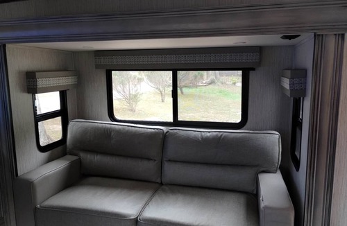 Pilot Mountain RV Rental | Beach Glamping