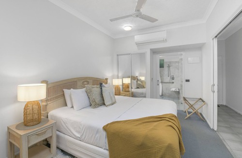 Palm Cove Resort | Beach Haven @ Alassio Beachfront Resort - Palm Cove