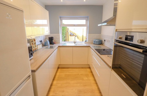 Anderby Creek Cottage | Beach Haven