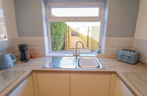 Anderby Creek Cottage | Beach Haven