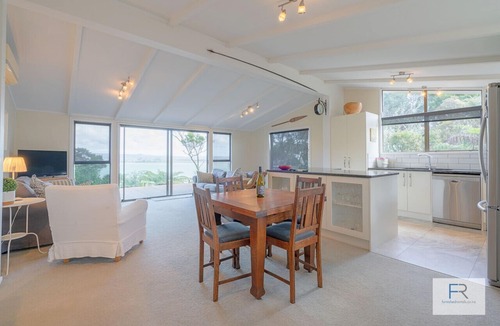 Beach Haven House | Beach Haven Seaview Retreat