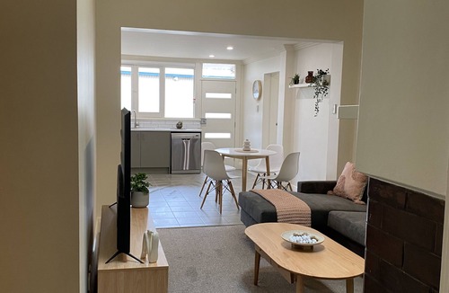 Henley Beach Apartment | Beach Hideaway At Henley