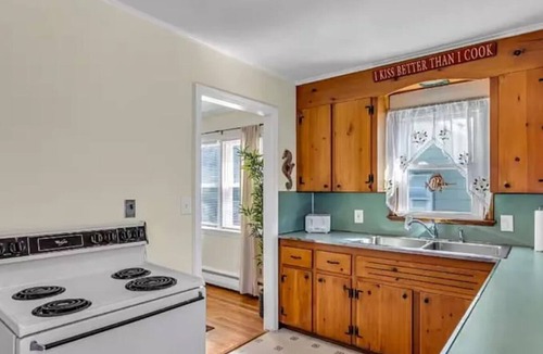 Lake Como House | *Beach Home - 21/2 blocks from the Beach *