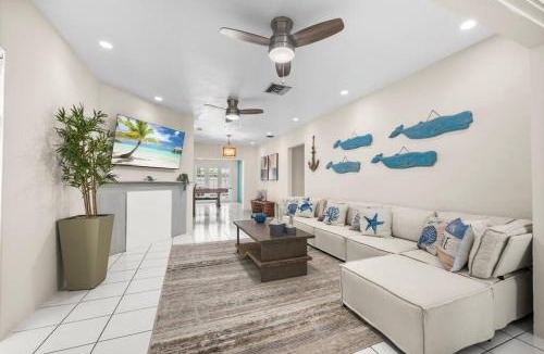 Birch Park Finger Streets House | Beach Home Estate I Pool & Ocean