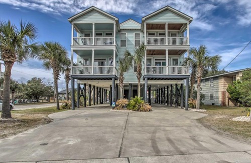 Garden City House | Beach Home with Optional Heated Pool, Walk to Ocean!