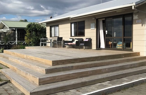 Eskdale House | Beach House at Whirinaki Beach