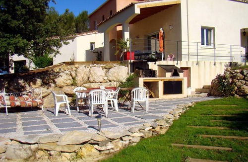 Teyran Villa | Beach House between Sea and Garrigue