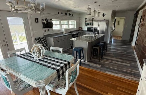 Slaughter Beach House | Beach House Close to DE Turf