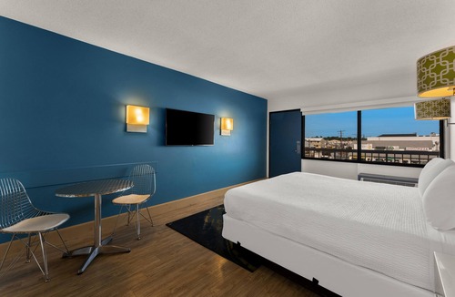 Dewey Beach Hotel | Beach House Dewey