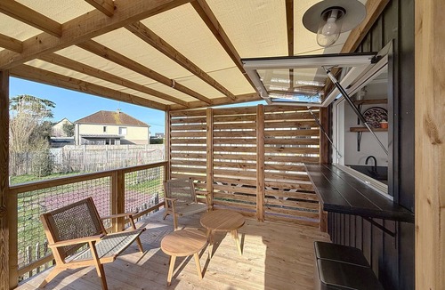 Saint-Pair-sur-Mer Ski Chalet | Beach house - 6 guests, heated pool - St-Pair