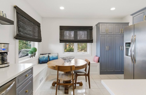 Port Colborne House | Beach House Getaway
